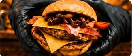 Hamburguesa con cheddar y panceta